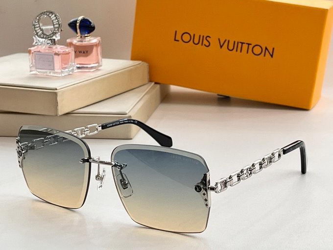 Louis Vuitton Sunglasses ID:20230516-282